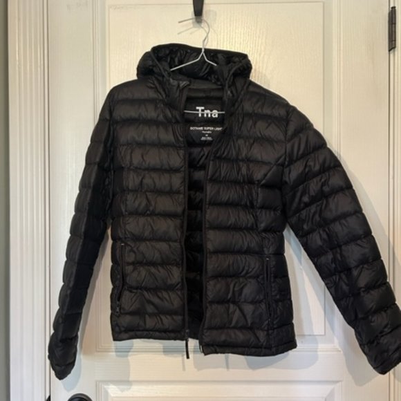 TNA Botanie Super Light Puffer Jacket RUNS SMALL size medium - Picture 1 of 5
